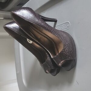 RAMPAGE Classic Copper Brown Peep Platform Heels 8.5